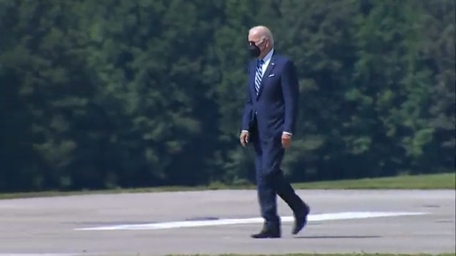 Read more about the article 4x vaxxed and Covid-recovered Biden wearing an N95 mask while walking alone outd