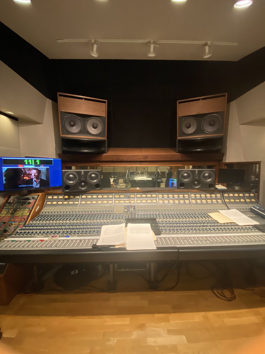 Good morning <a href="/UnitedRecording/">United Recording</a> . Time for some strings 🎻