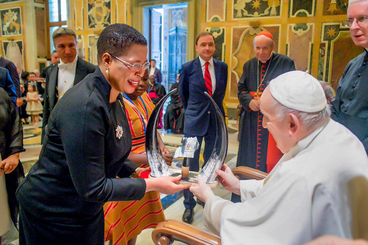 AnitahAmong's tweet photo. Before I embarked on the Journey back home, I had the privilege of presenting this precious gift to the Holy Father on behalf of @Parliament_Ug.
It has been a fulfilling experience in the Vatican! God bless our beautiful Country. https://t.co/4xKRu6Dvzw