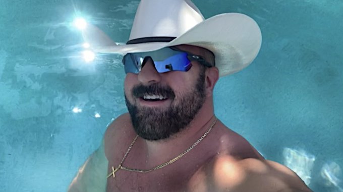 COME GET WET https://t.co/r3OQC7xvGz