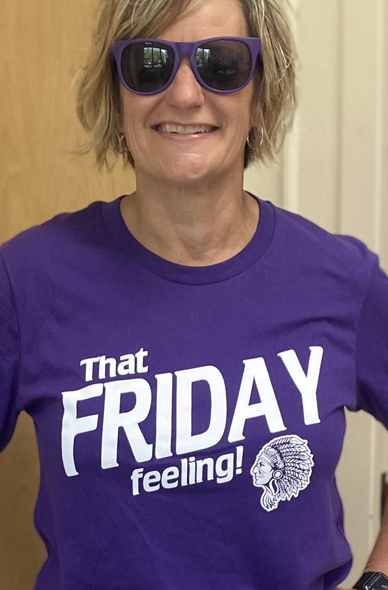 PulseStephanie's tweet photo. That Friday Feeling#kahokswearpurple https://t.co/Z1L4gAXHK4