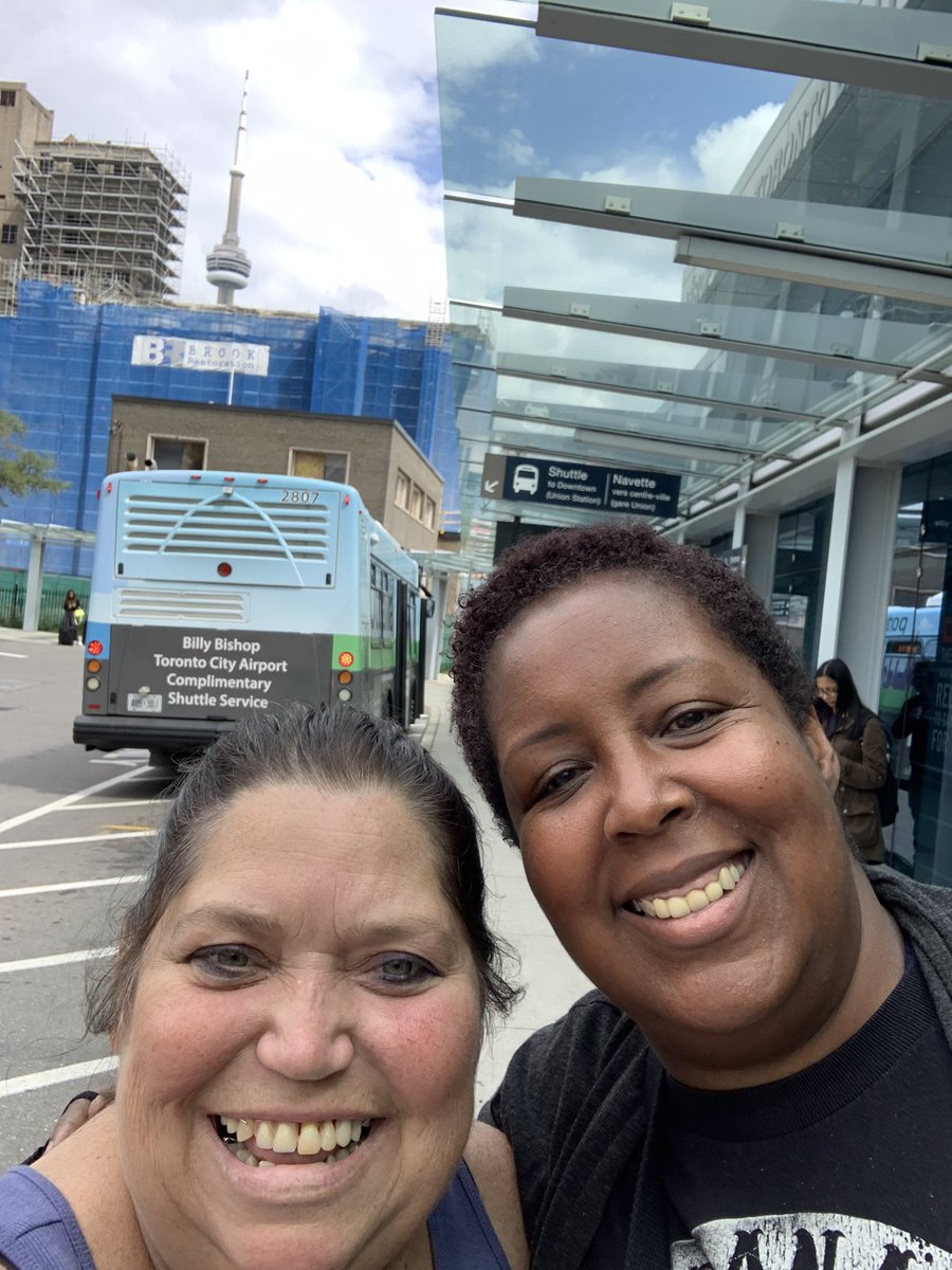 SOAMediaAddicts's tweet photo. #ChicagoInTheHouse #ChiTown @ShontayLuna @Theorossi @EmilioRivera48 @RamboDonkeyKong @FANEXPOCANADA π¨π¦#TheQueenHasLanded π¬#AddictsInToronto #SOA #SOAFX https://t.co/Gav9ZHPZ0I