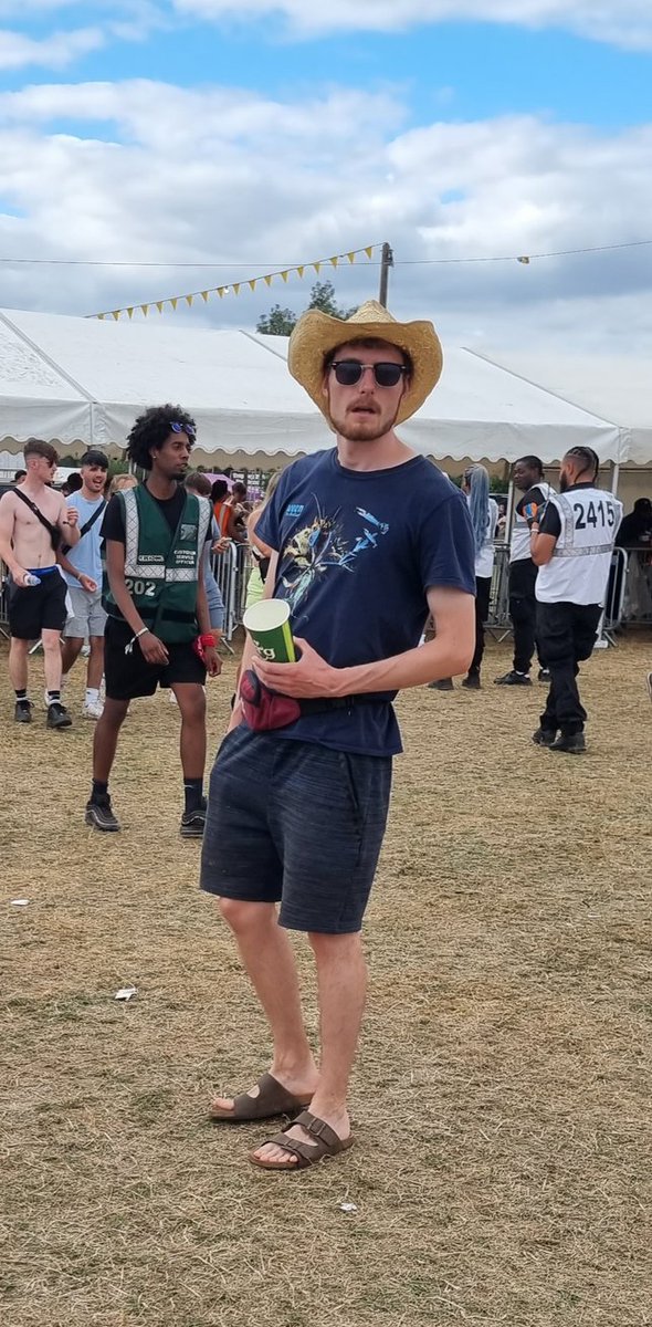 ConnorSG_'s tweet photo. #NoMusicOnADeadPlanet 
Whaaaat?! @OfficialRandL https://t.co/Ge3QDEhFEu