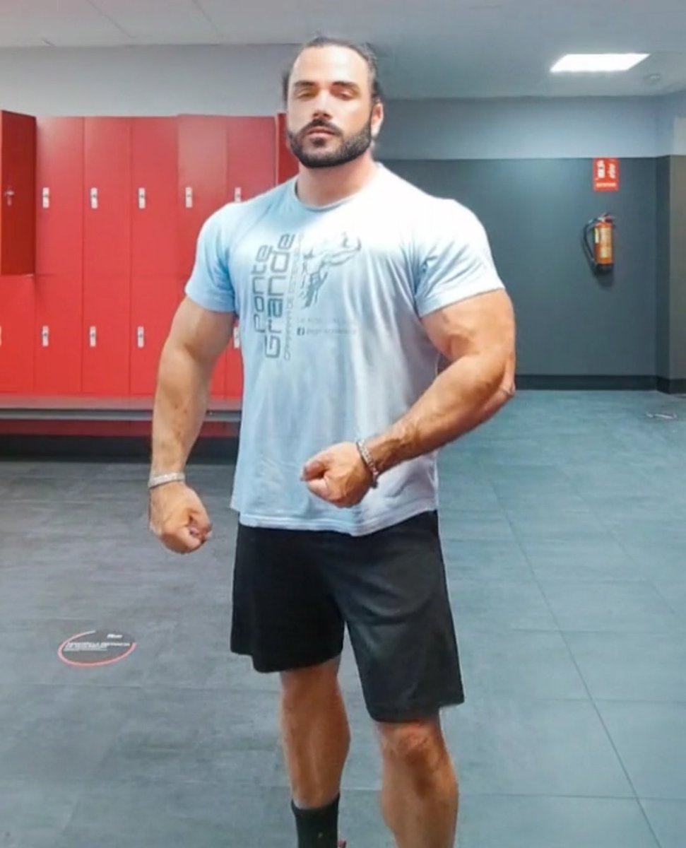 jmcfit2's tweet photo. Vengo o me voy?
#modelofitness #modelfit #photographyfitness #modafitness #lovefitness #photofit #team4fitathlete #photooftheday #fotofitness #model #like #fitnessboy #fitness #stylefit #modelofotografica #beautifulboys #team4fit #sexyboy #photographer #modellife #estilofitness https://t.co/kBpXmbUDNn