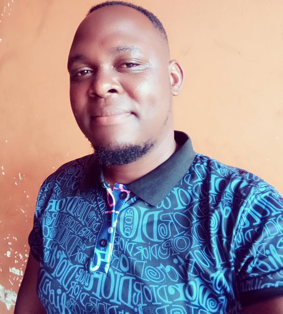 K_TwitchStevens's tweet photo. Live and tuned on #NtvMixShow https://t.co/ZlC98VSquc