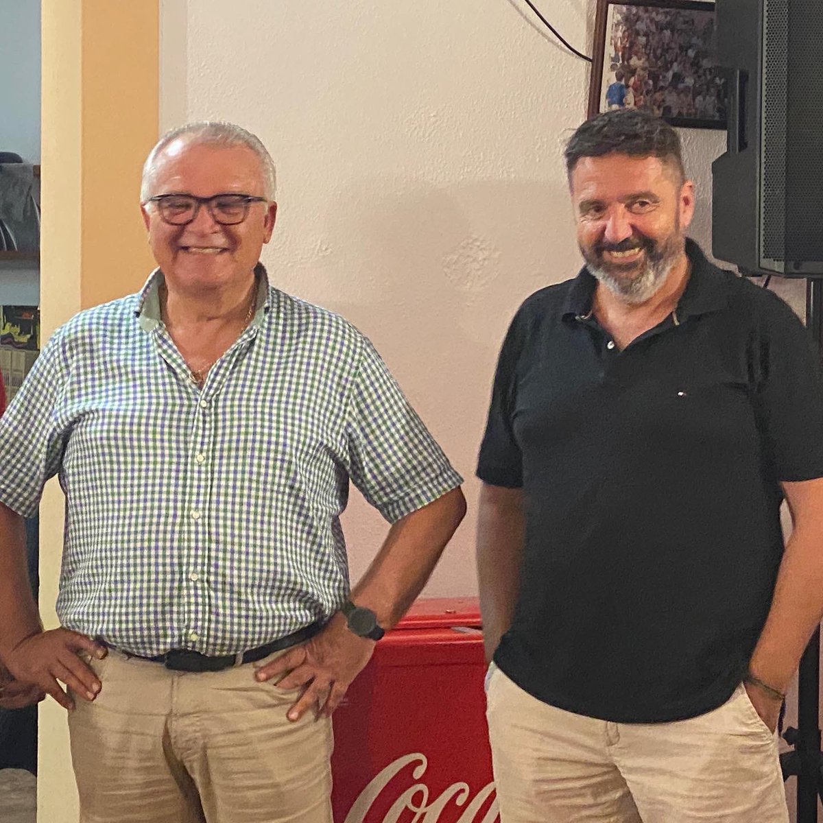 ElPi_IB's tweet photo. Sopar d’estiu amb els companys d’Alcúdia. Pa i taleca i germanor.
Enhorabona @DomingoBonnin i companys d’ @ElPiAlcudia
#sieltastestagrada #soparsdestiu #estiu #soparestiu #germanor #alcudia #mallorca #illesbalears #balears #elpi https://t.co/7VsS0YUwly