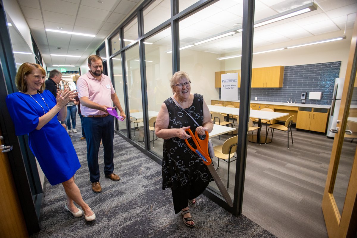 uwplatteville's tweet photo. On Aug 23, we celebrated the naming of the D. Joanne Wilson Faculty Cafe in Sesquicentennial Hall! There is still time to help support #WomenInSTEM through Dr. Wilson's scholarship and her quilt auction! Bidding ends on Sept 6th at 5pm➡️https://t.co/xyIEkpXX3x #BestInEngineering https://t.co/nozNxec5Y2