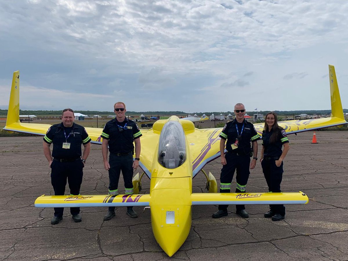 jawmedic's tweet image. This week the #EPSO team shifts from working on the water to the air. EPSO Specialists Matt &amp;amp; Lindsey switch to mass-gathering medical management mode and they teamed up with Northern #paramedics Lindsay and Ben who are providing medical coverage for the Debert Airshow.  Go team!