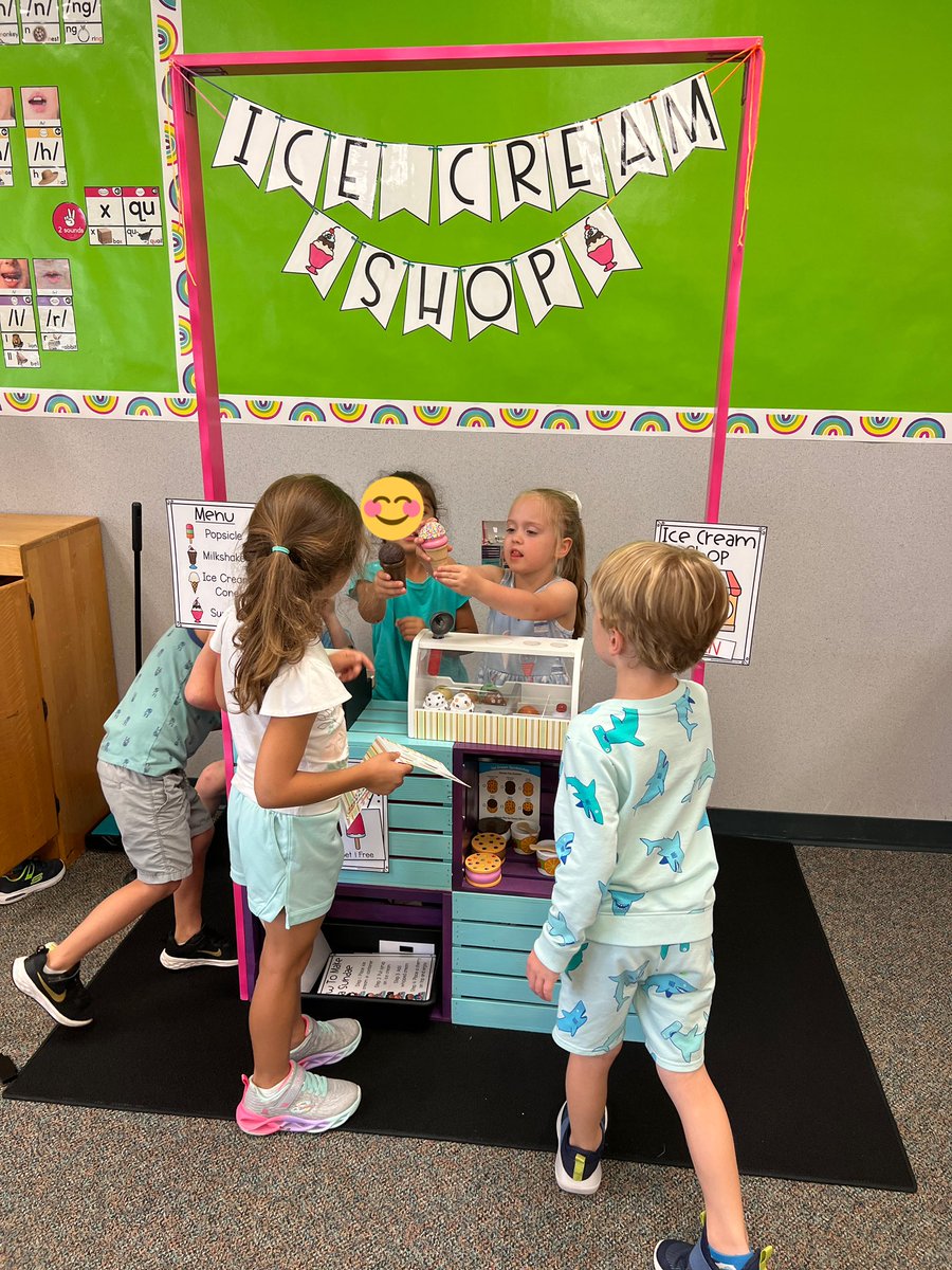 We had so much fun on our first Fun Friday! A little dramatic play after we finished our work for the week! 🤩 #salemrollinstrong