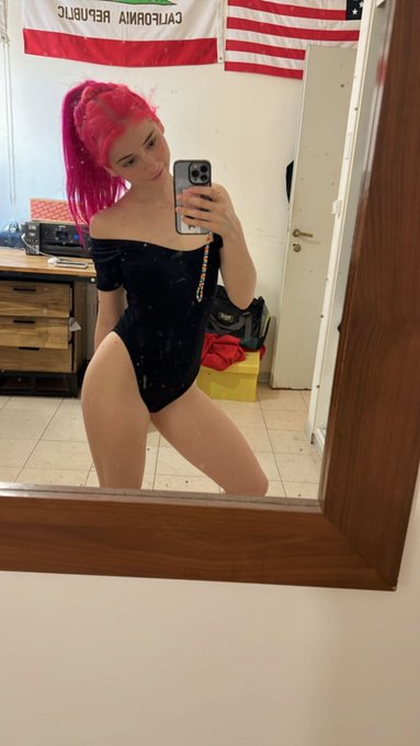 LLEGO EL FINDE VIEJAAA🥳(no se olviden del stream a la noche xd? https://t.co/iZvWB322Uc