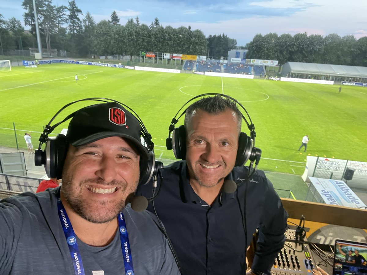 Aux commentaires ce soir pour la TV de la #FFF - Championnat National de Football￼ entre #Villefranche et Paris 13 aux côtés de Pascal Moulin (ex coach Moulin / Jura Sud / Épinal)