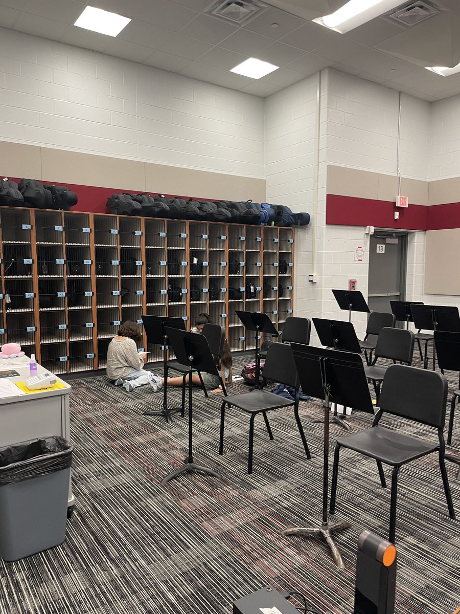 watkins_orch's tweet photo. Some of our beginner cellists are already busy practice their note reading skills with their flash cards! Note reading pros in the making 🎶 https://t.co/vv44fvvINn