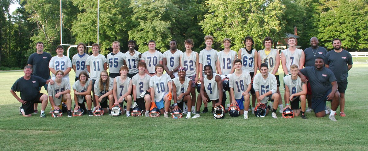 CCSrightnow's tweet image. Good Luck, Seahorses! The football team is wrapping up an awesome preseason camp with a home scrimmage against Norfolk Academy this afternoon at 5pm. #DischingerField #SecondCentury #SetYourCourse #since1921