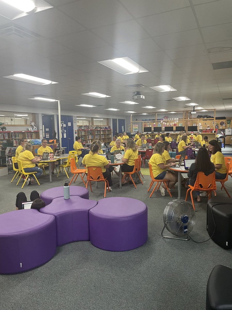 sproulla's tweet photo. Work hard, play hard. Had such a great time with our @HooverWAWM staff today! ❤️#WAWMproud #teambuilding https://t.co/Ov8HA7O19O