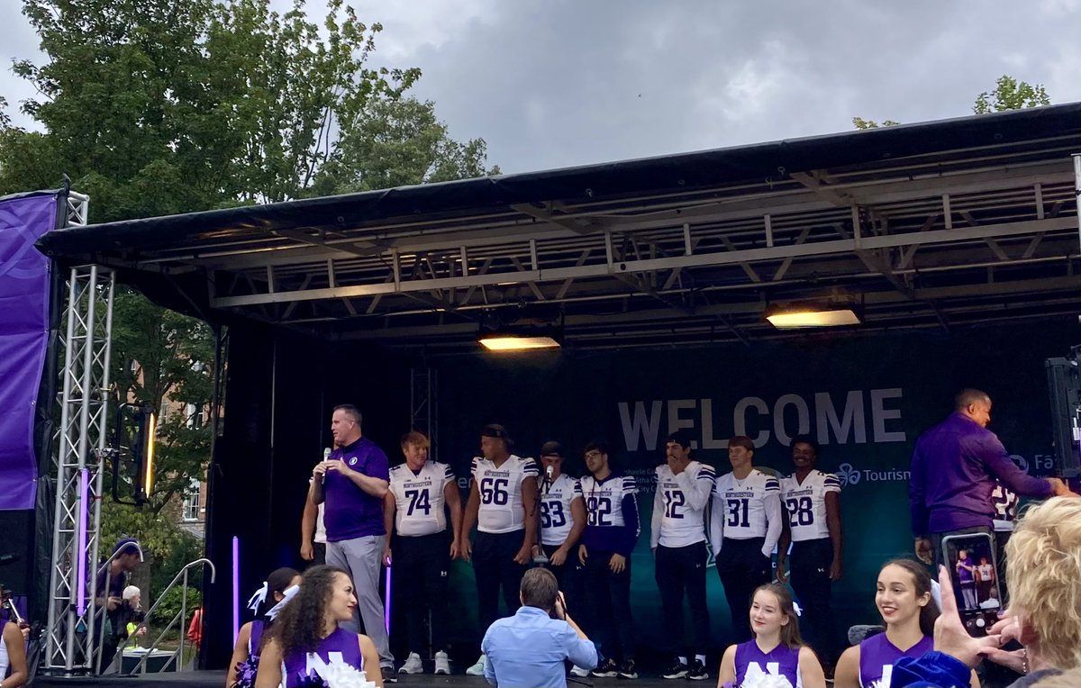 Ciarabira's tweet photo. Pep Rally Dublin Style! . Great atmosphere in Merrion Square today 👊🏻🏈🏈 @NUFBFamily @Huskers #lovedublin https://t.co/hdTMGvRPqY
