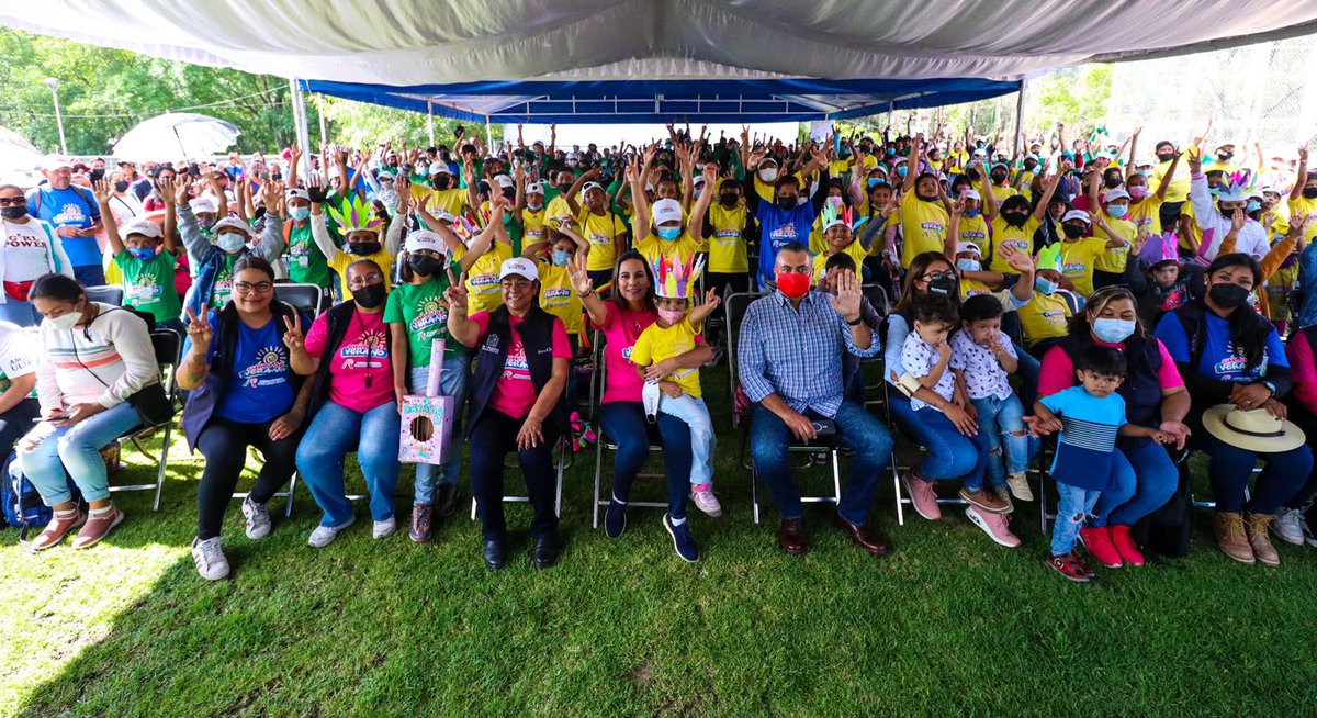 LorenaAlfaroG's tweet photo. ¡Más de 500 niñas y niños 👧🏼👦🏻 participaron en los #CursosDeVerano de @DSIrapuato!
Agradezco a todas y todos los involucrados por dejar el corazón en los #Cedecom y por llenar de risas y alegría a los pequeñines.
#QueNadieSeQuedeAtrás
#ConPasoFirme https://t.co/mL4GvTea94