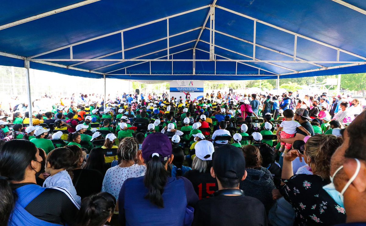 LorenaAlfaroG's tweet photo. ¡Más de 500 niñas y niños 👧🏼👦🏻 participaron en los #CursosDeVerano de @DSIrapuato!
Agradezco a todas y todos los involucrados por dejar el corazón en los #Cedecom y por llenar de risas y alegría a los pequeñines.
#QueNadieSeQuedeAtrás
#ConPasoFirme https://t.co/mL4GvTea94