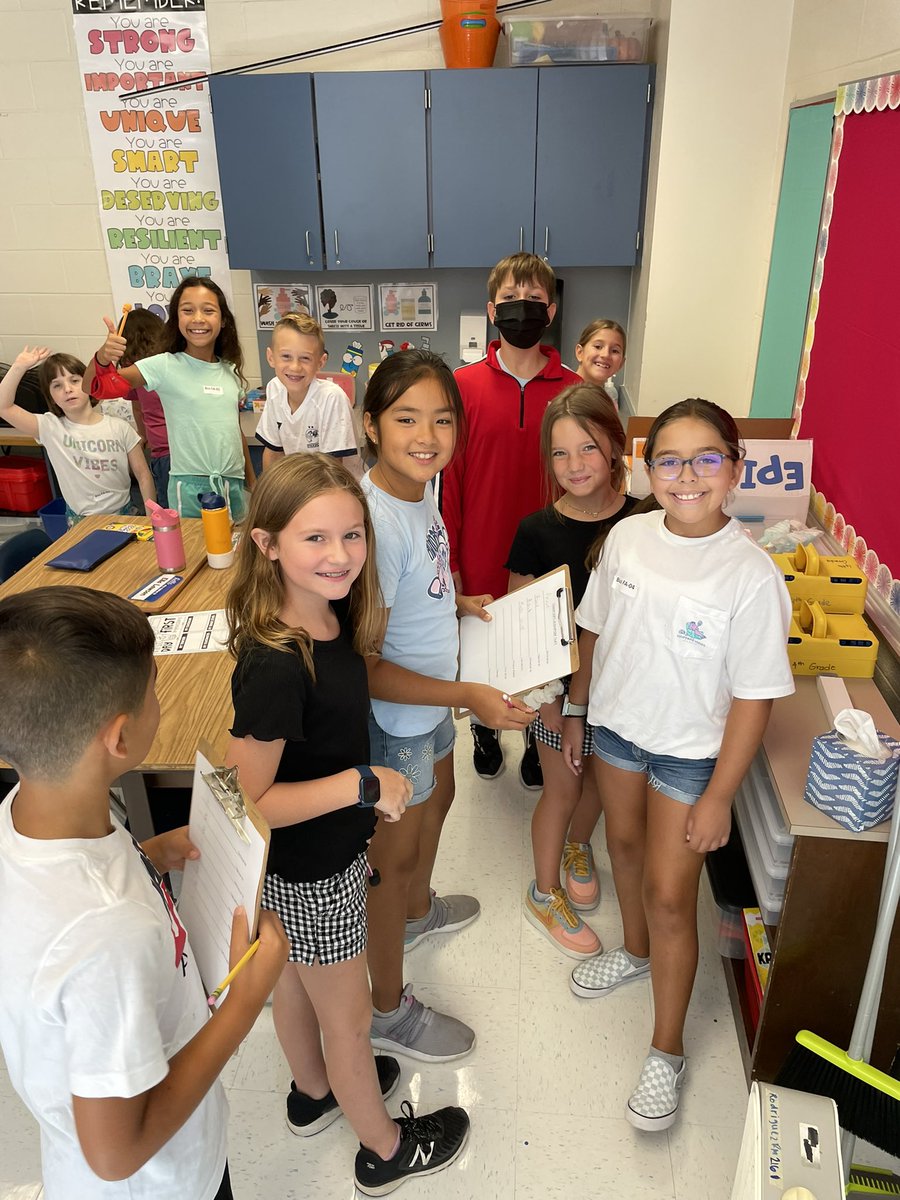 MGatesclass's tweet photo. What a great week in 4th Grade! @fairviewesfcps https://t.co/NruwDg3tls