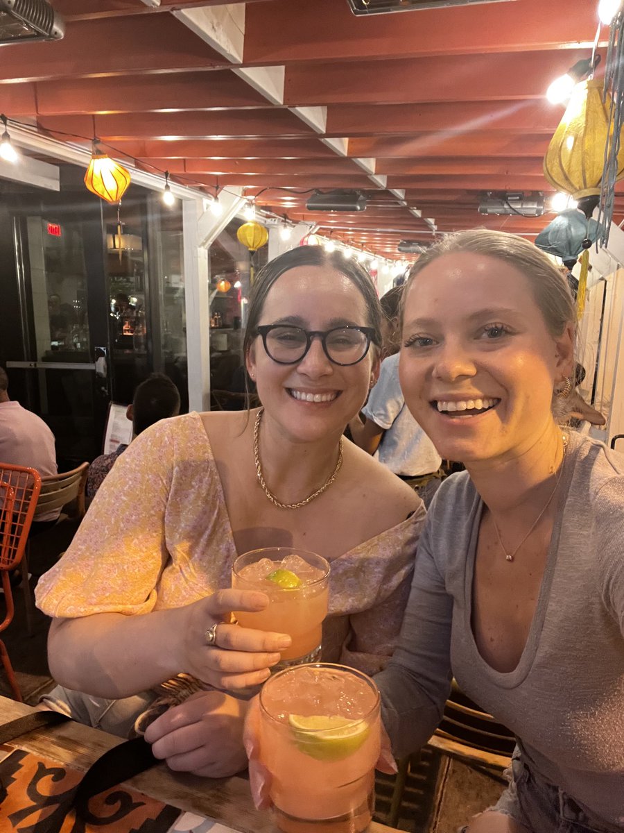 Nic0le_b's tweet photo. Spent the week exploring my future home and visiting my forever friend #dc #caroline #scootin @notwittercaroline https://t.co/JmRPCipHye