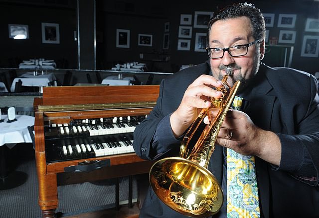 We are deeply saddened by the news of Joey DeFrancesco's passing. Our heartfelt condolences go out to his family and friends. You're going to be missed dearly... Rest
In Peace 🎼🎷🎺🎹⭐️