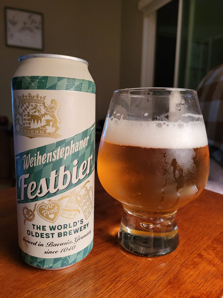 mknee71's tweet image. Good night of Oktoberfest beer tasting. Hacker Pschorr was best of three picture. Ayinger may be the best märzen. Weihenstephaner Festbier was a great surprise; very delicious. 
#Oktoberfest #beertasting #märzen #festbier #Germanbeer