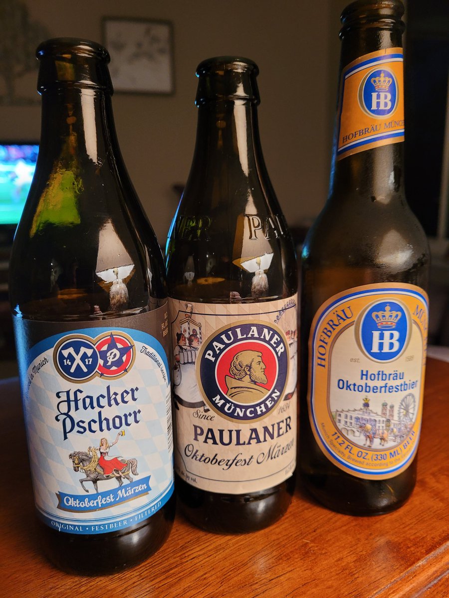 mknee71's tweet image. Good night of Oktoberfest beer tasting. Hacker Pschorr was best of three picture. Ayinger may be the best märzen. Weihenstephaner Festbier was a great surprise; very delicious. 
#Oktoberfest #beertasting #märzen #festbier #Germanbeer
