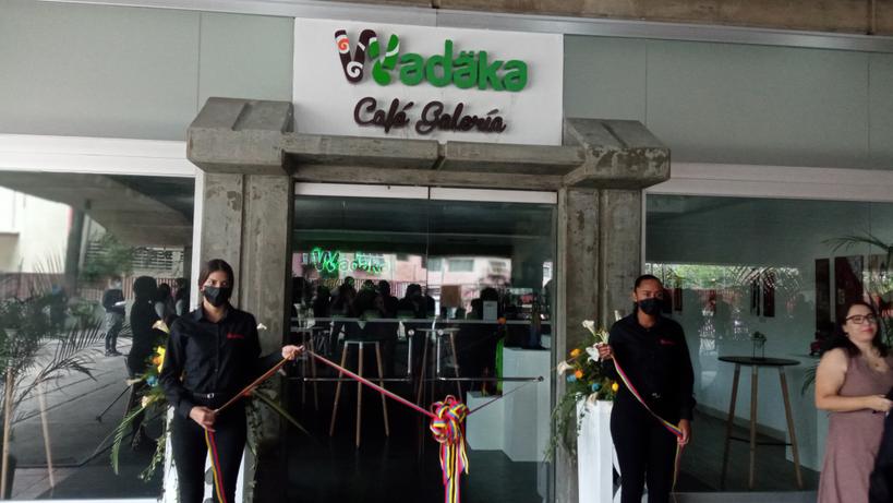 Incesocialista's tweet photo. Wadaka Café Galería es creado con el concepto de compartir un espacio cultural donde los trabajadores (activos y jubilados), aprendices, estudiantes y la comunidad en general
Disfruten de las artes visuales 

#PuebloConscienteSiempre 
#63AñosFormandoGeneraciones https://t.co/NfpSRdek1a