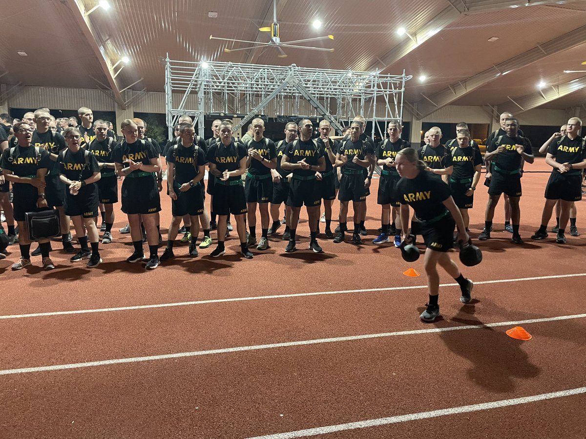 Raptor_6_'s tweet photo. Let’s go Axes! CDRs Cup! (Part 1/2) #training #buildingteams @PhoenixBDE_6 @PhoenixBDE_7 @SentinelSix @SentinelSe7en @ColdCobra_6 @ColdCobra_7 @Anarchy_VI @Anarchy_VII https://t.co/X1uvw2CN3b