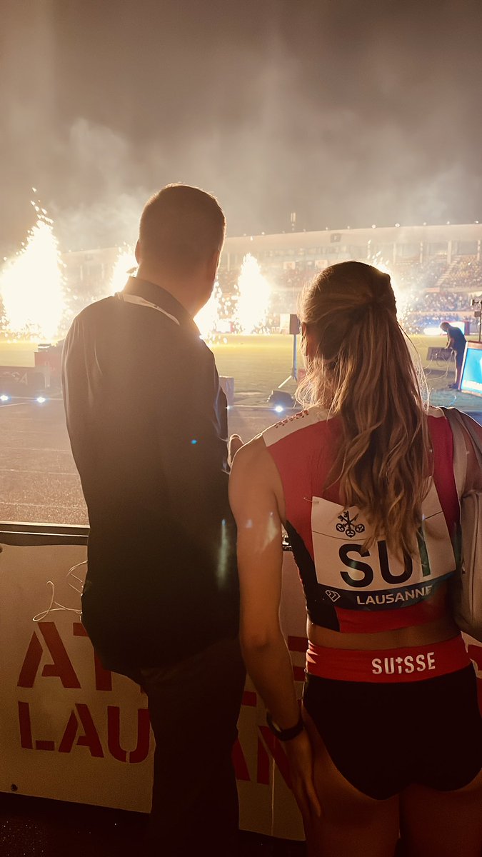 Una chiacchierata con l’allenatore <a href="/LaurentMeuwly/">Laurent Meuwly</a> al termine di una stagione complicata per <a href="/ajletta/">Ajla Del Ponte</a>, ma conclusasi con la vittoria (e un sorriso) nella 4x100 ad <a href="/athletissima/">Athletissima</a>. Si guarda avanti!🎆