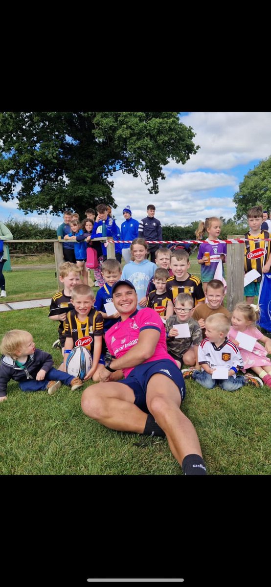 breenbeano's tweet photo. @JamesLowe_03  @leinsterrugby  fair play to Leinster rugby and the legend James Lowe today in Kilkenny. Kk Breen’s &amp; cousins had a great morning https://t.co/w5bcScpLJw