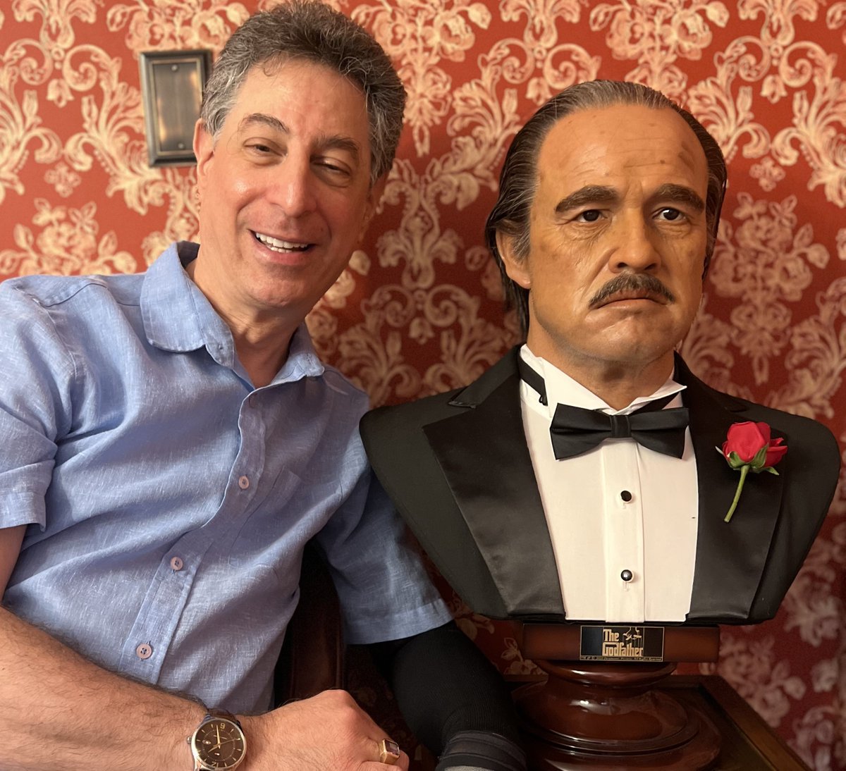 How did this bust of The Godfather help in contract negotiations?  Find out by reading my platform statement: wgaeast.org/council-electi…
and vote for me for Vice President Broadcast, Cable and Streaming News at the WGAE starting September 1st!