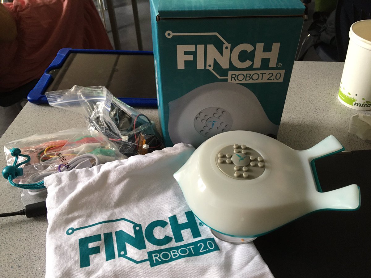 ckmng8's tweet image. My new teaching too! Thank you @ScienceWorldTR @scienceworldca   #STEAMDays2022 #SWTechup #readytolearn #teacherprod #finchrobot