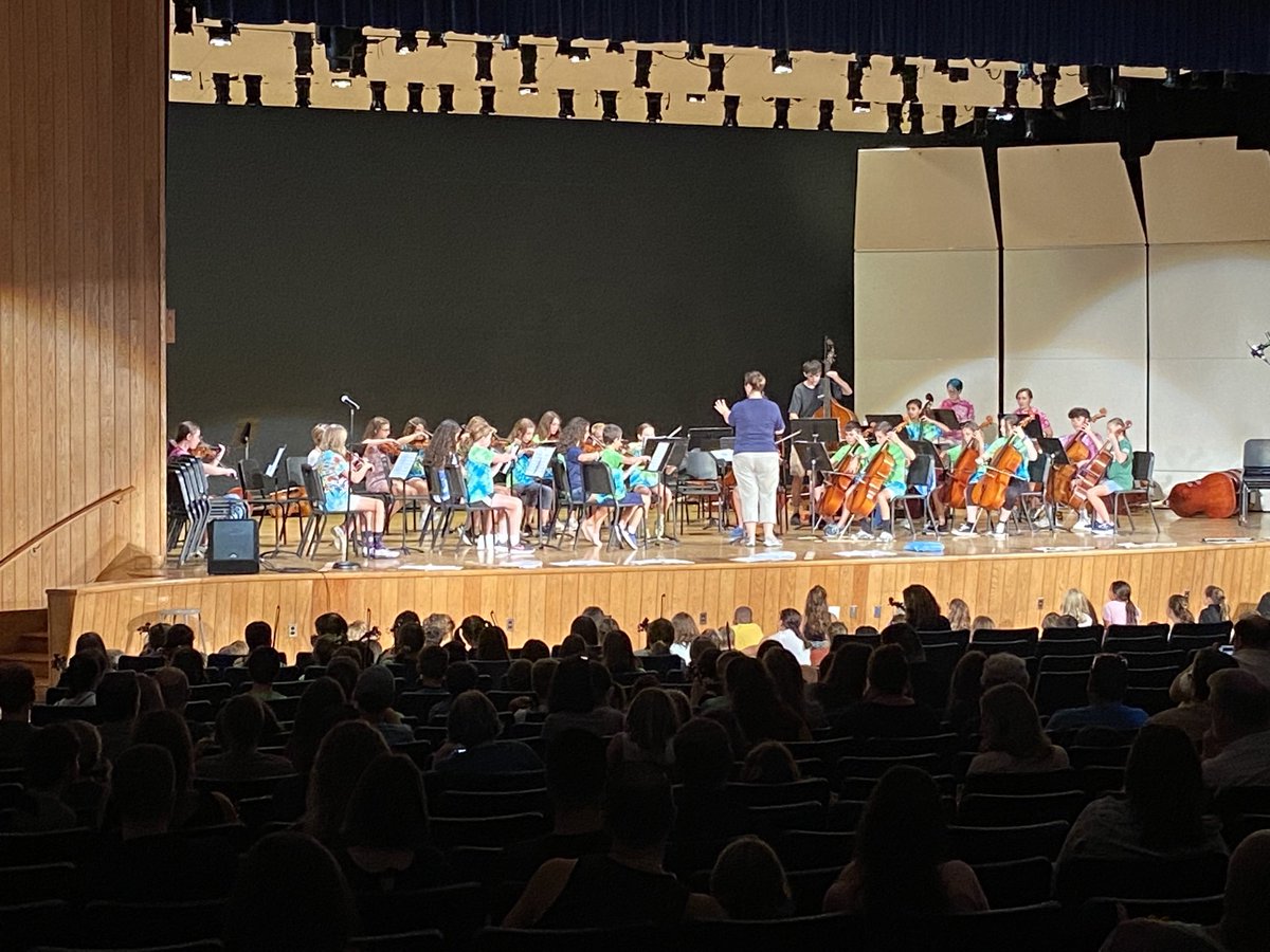 jdbillscnzm's tweet photo. Rising 6th Grade student-musicians - “B Orchestra” brings it from boogie-woogie to The Land of Silver Birch - thanks ⁦@MrsCheney⁩ Great week Wildcats! ⁦@maggiemercer64⁩ ⁦@BernerTracy⁩ ⁦@WGFineArts⁩ ⁦@WestGeneseeCSD⁩ https://t.co/NZ0iW72jU5