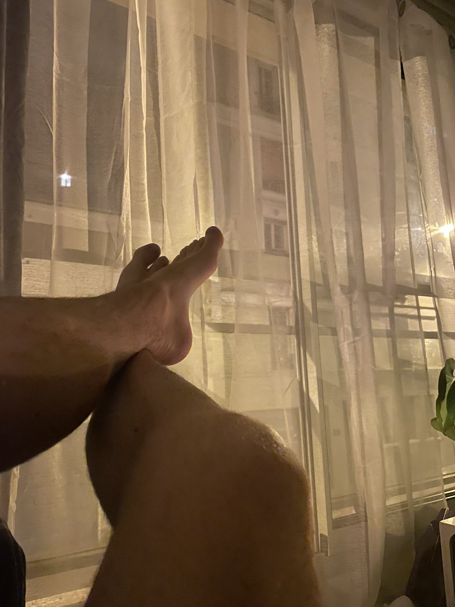 JoFeet4's tweet photo. Bonne soirée ❤️ #pieds #pieds #feetfethish #feetparis #feetsparis #fetishphotography #fetichistes #fetichistespied #fetichisteparis #Paris #feet #feets https://t.co/Pyh1unF8wB