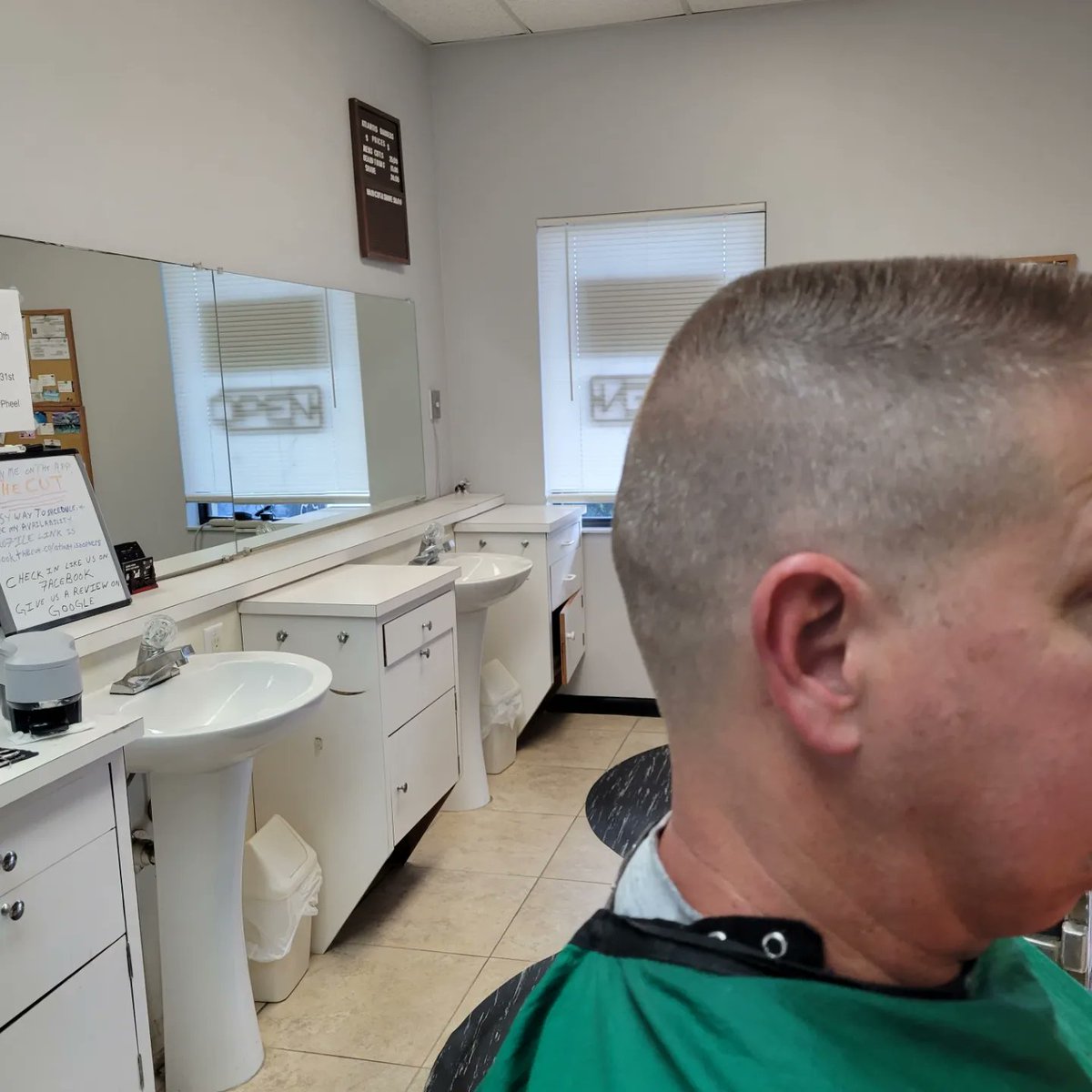 AtlantisBarbers's tweet photo. Thank you Denny!
#Atlantisbarbers 
#BarberPheel 
#localbarbershop 
#localbarber 
#flattop 
#fade
#andisclippers 
#DirtyBarber 
#thecutapp 
https://t.co/Bo0DwDLRKJ https://t.co/bcWzMr40H7
