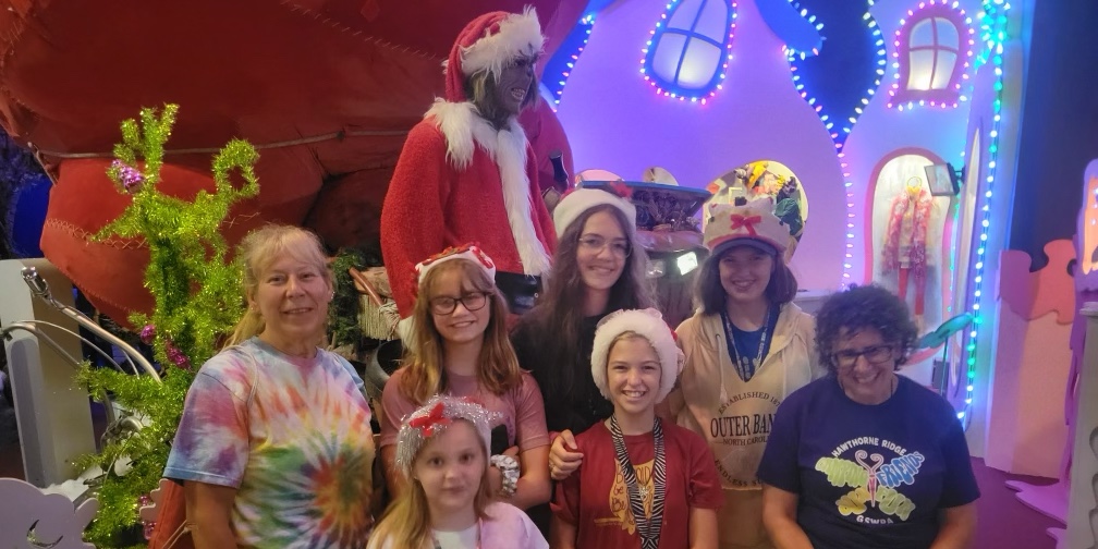 CastleNoel's tweet photo. #ThisIsMe! Every Day is a Good Day with the #GirlScouts! Grab your #GalPals &amp; come out to #CastleNoel!
.
.
#scout #summercamp #scouting #sweet #christmaspart #christmas #xmas #christmascheer #alwaysmile #thegirlgang #girls #instagrood https://t.co/rF29D2cB4l