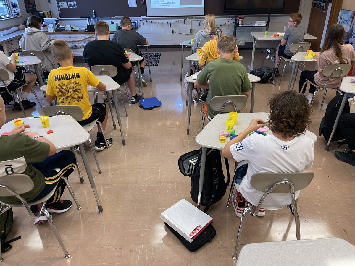 Mrs. Nagle tweet media