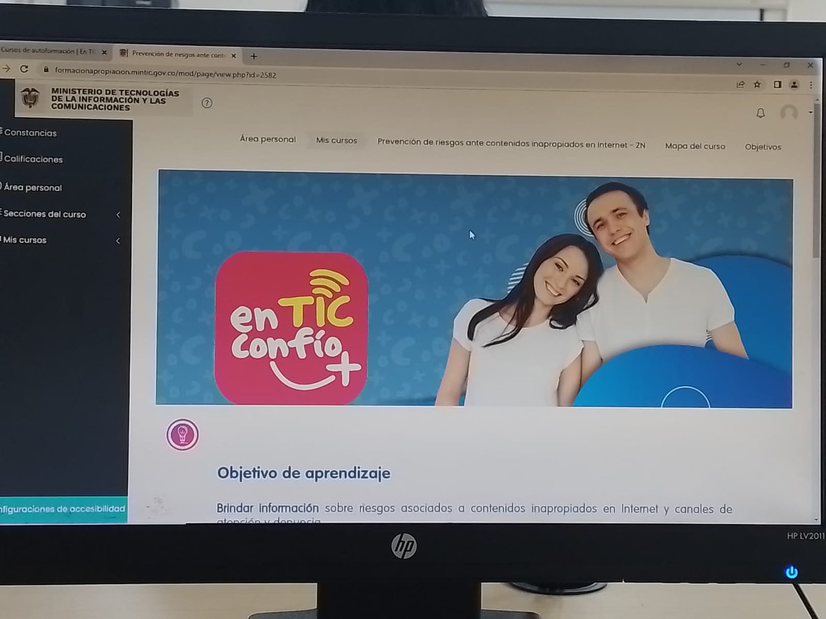 NeylizP's tweet photo. #Ticusoycreatividad @jaroldiazc @UniLaGuajira @EnTICconfio https://t.co/8yIgW7cCAW