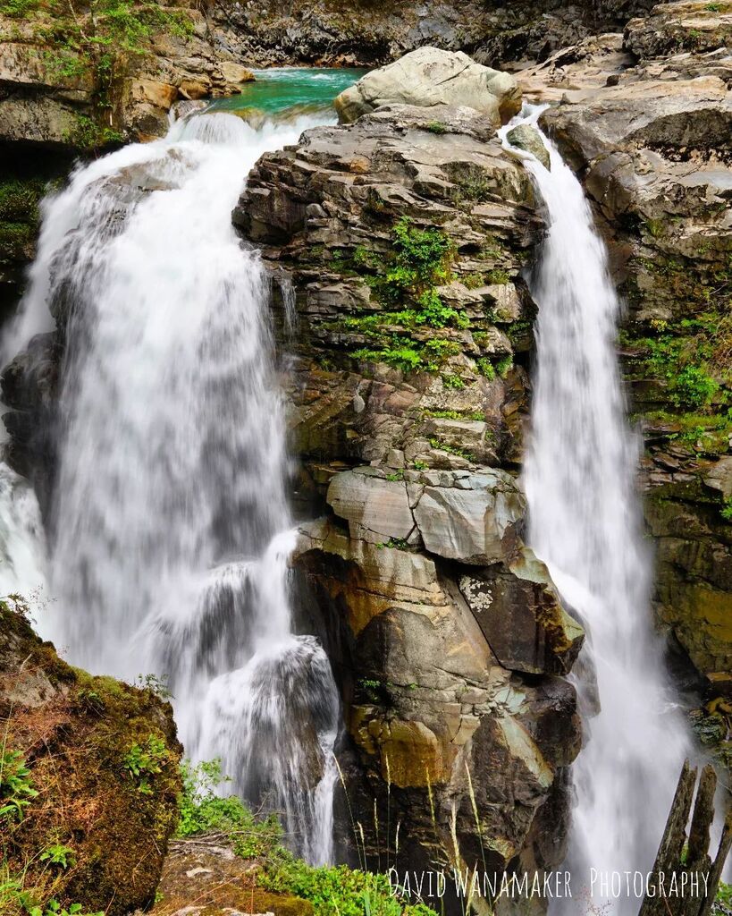 rustictable's tweet photo. Nooksack Falls on the road to Mt.Baker. #waterfall #falls #nooksackfalls #explorewashingtonstate #washingtonstate #roadtripusa #roadtrippin #nofilter #nofilters #captureusa #nature_perfection #force #capturethewild #outdoor #getoutdoors #photography📷… https://t.co/wHRKra8t4h https://t.co/KOZ1547f3W