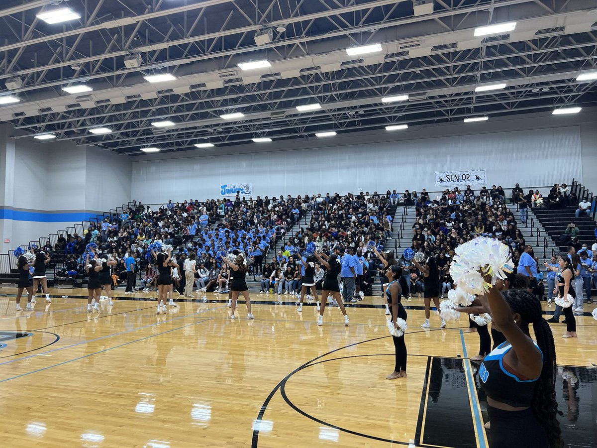 Mr. Rhodes tweet media