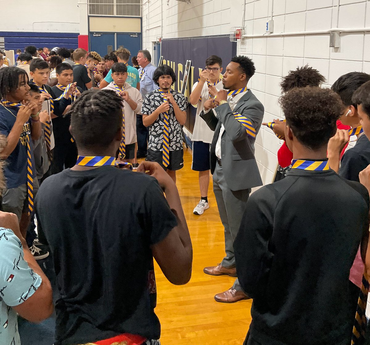 EGCommodores's tweet photo. Special thank you and huge shout out to Tied Together for working with our young men today! https://t.co/tCcOiFlYjh