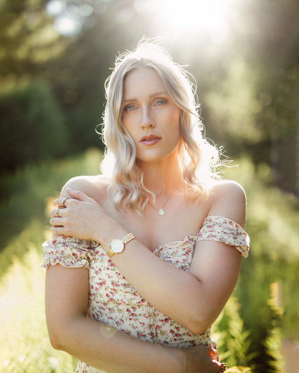 DGeborek's tweet photo. Summer feels #portraitphotography https://t.co/cWCgwGNfTF