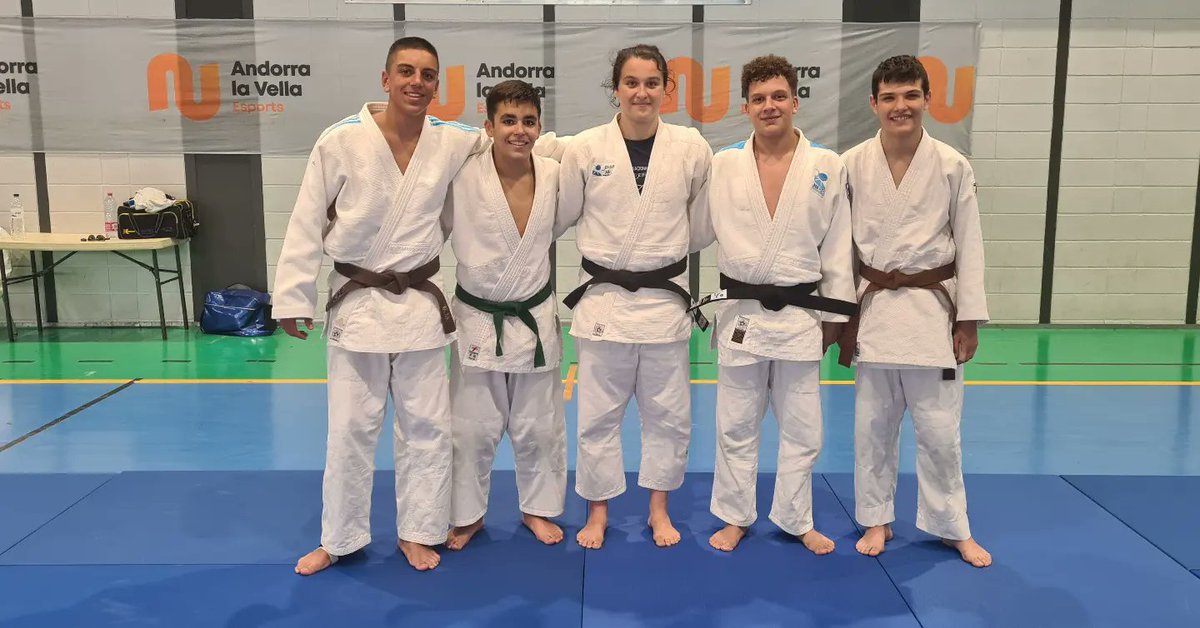 Amcp1974's tweet photo. Terminamos la Concentración Internacional de Andorra.
5 días de Judo y actividades varias.
#Judo #galiciajudo #rfejyda #adjudoferrolterra https://t.co/hDC6WKRLly