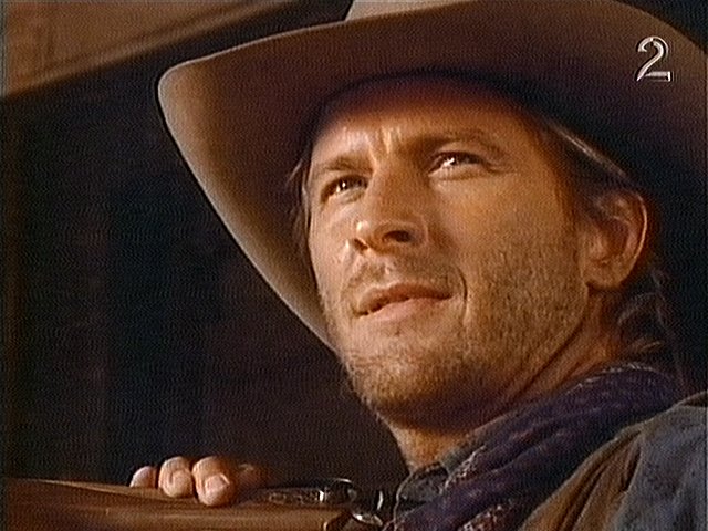 TheYoungRiders's tweet photo. Happy Birthday, #BrettCullen!! Wishing you a fabulous day!! β€οΈπ₯πΎπππππποΈπ½ππ€ #SamCain #MarshalSamCain #TheYoungRiders #TYRbirthdays
Screen captures from the #TYR episode #AGoodDayToDie. https://t.co/kqKr4shHRb
