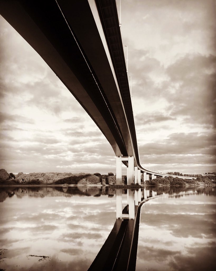 spill3's tweet photo. #foylebridge #derry #thewalledcity https://t.co/mvgGfndt32