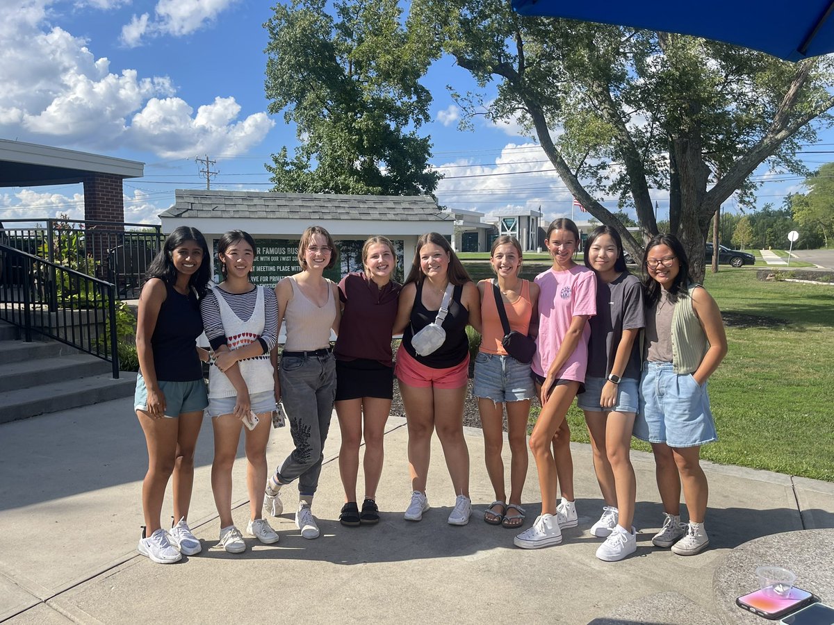 Awesome team bonding night planned by Coach Layton! Safe to say the ice cream was a hit 😂❤️ <a href="/MasonGirlsGolf/">Mason HS Girls Golf</a>