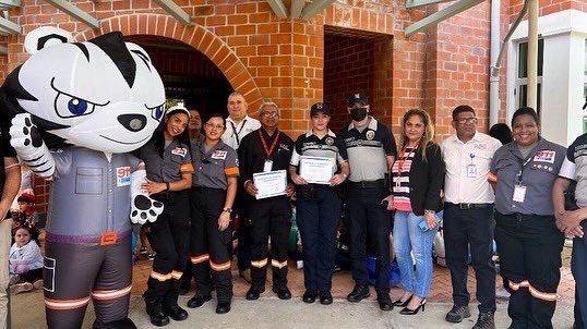 Hoy participamos en docencia brindada a alumnos de preescolar de la <a href="/AIPCDE/">Academia Interamericana de Panamá</a>, sobre el uso correcto de la línea 9-1-1, y qué hacer en caso de alguna emergencia 🚨