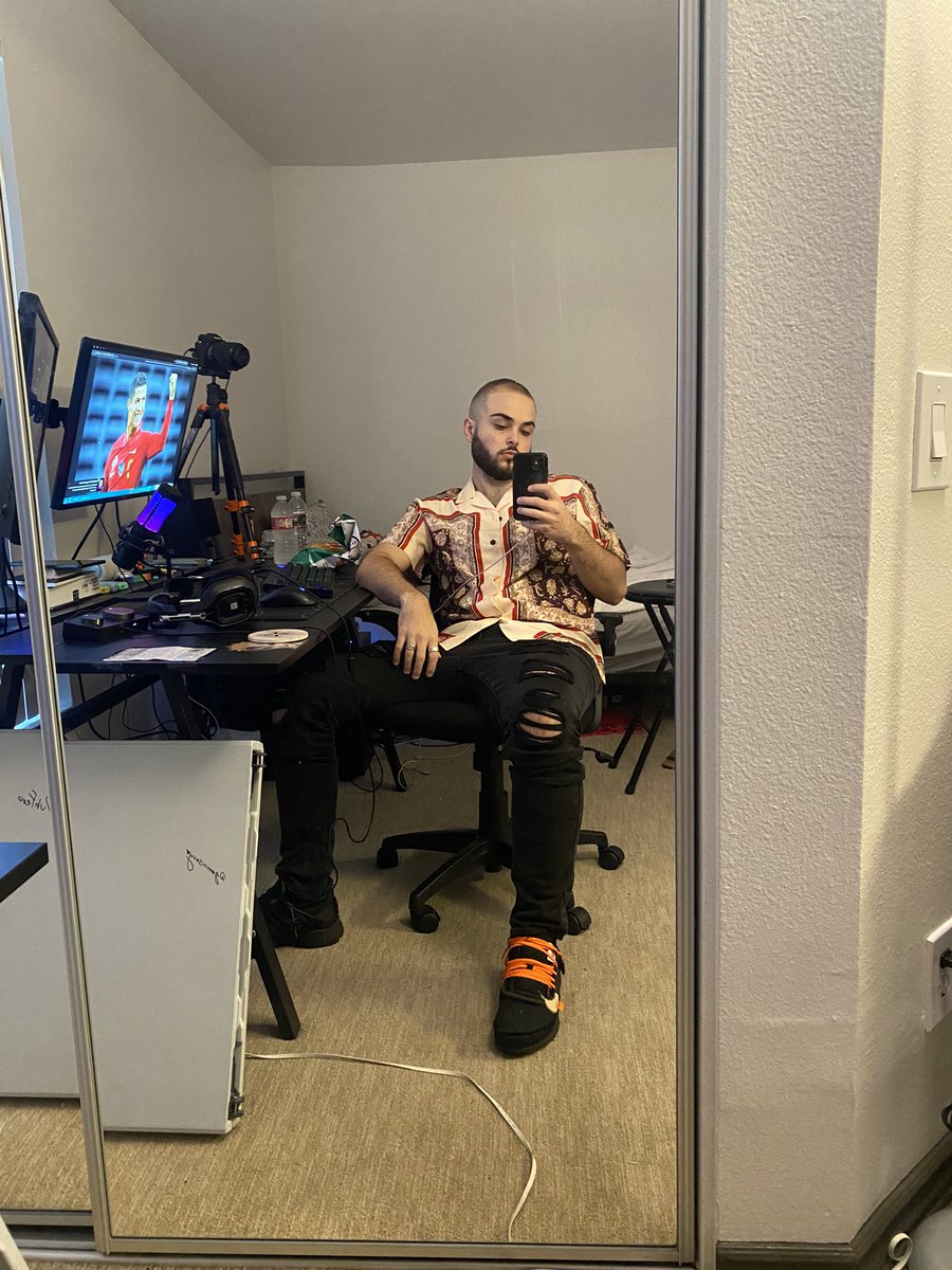fanos tweet media