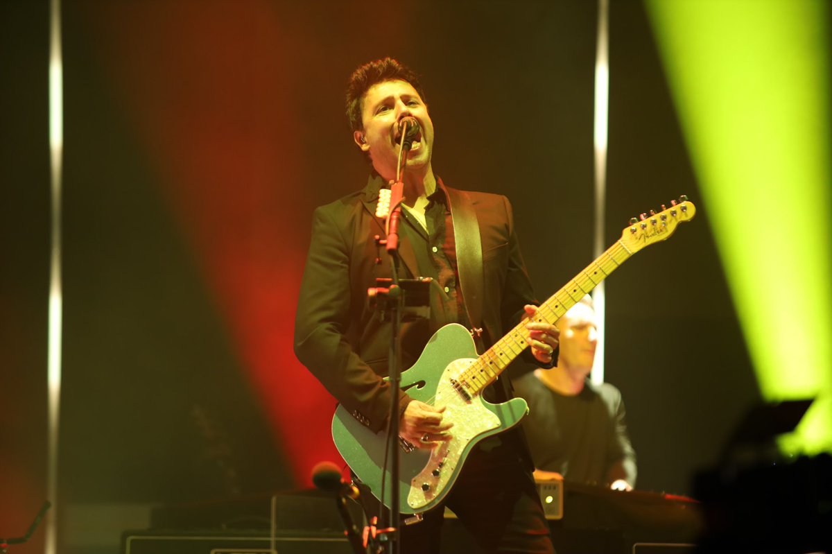 jam23mer's tweet photo. At wales last week now @VictoriousFest watching @stereophonics rockin’ the stage!!!🤘🏼🤘🏼@below2020media @CarouselPR https://t.co/jpjqgQATG4
