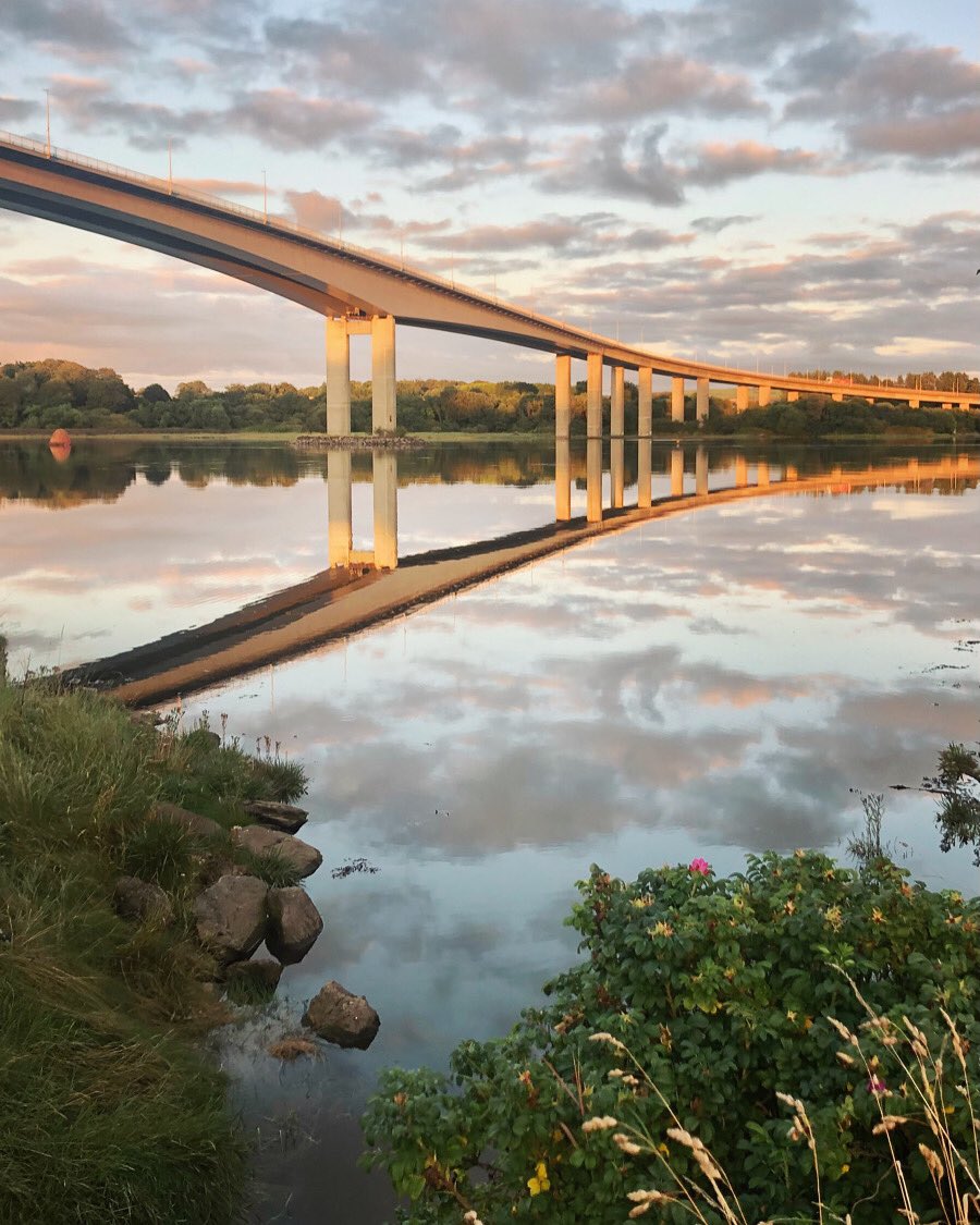 spill3's tweet photo. #foylebridge #derry #thewalledcity https://t.co/mqxvE0Vi4P